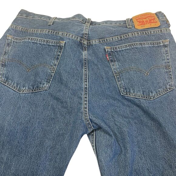 Levi’s 505 Men’s Regular Fit Straight Jeans Blue Denim W44 L32 Fall Layering - Picture 9 of 13